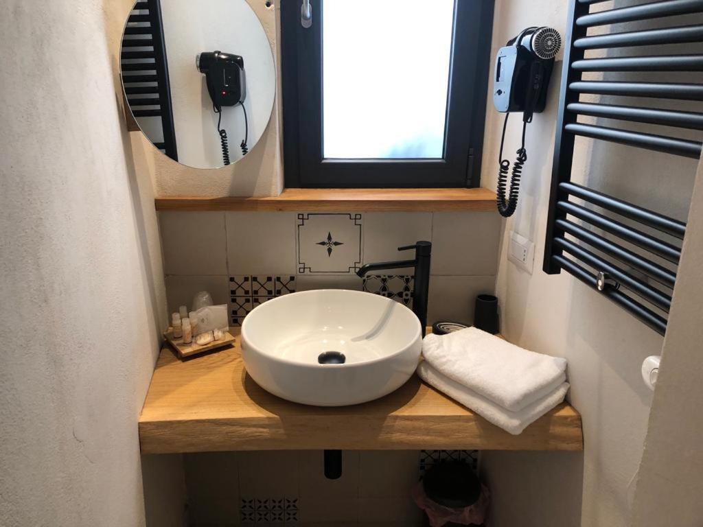 Locus Pendinelli Trani B&B 외부 사진